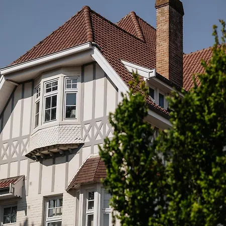 Beachfront Bliss In Apartamento De Haan